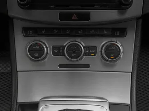 Volkswagen  16