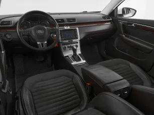 Volkswagen  8