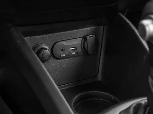 Kia  17