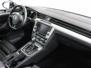 Volkswagen  6