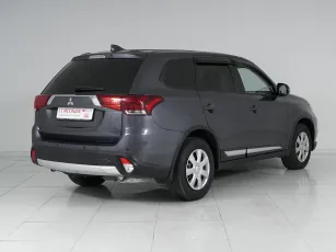 Mitsubishi  6