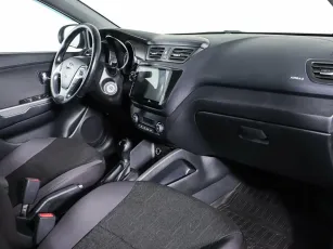 Kia  9