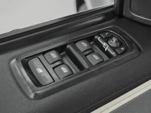 Land Rover  15