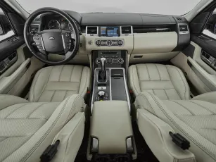 Land Rover  7