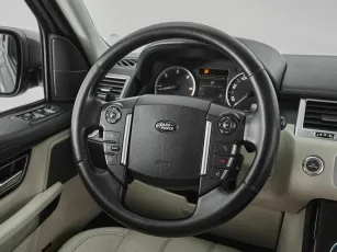 Land Rover  9