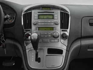 Hyundai  12