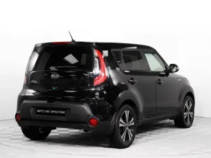 Kia  3