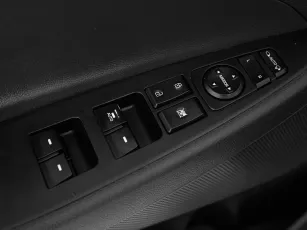 Hyundai  13