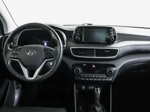 Hyundai  7