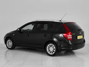 Kia  4