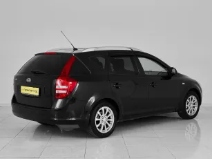 Kia  6
