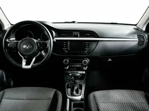 Kia  9