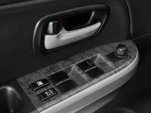 Suzuki  12