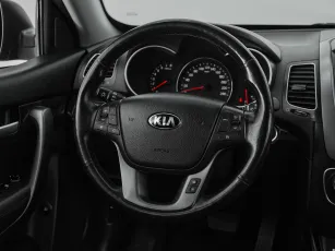 Kia  10