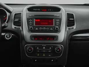 Kia  15