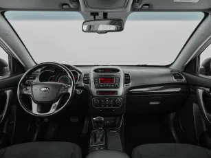 Kia  8