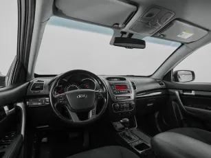 Kia  9