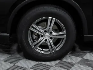 Mitsubishi  9