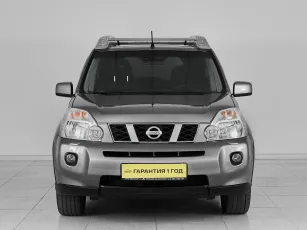 Nissan  2