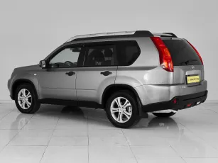 Nissan  4