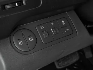 Hyundai  12
