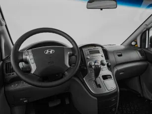 Hyundai  8