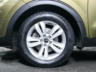 Kia  10