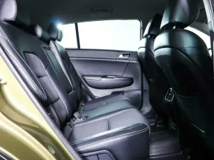 Kia  22