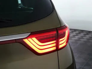 Kia  8