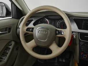 Audi  9