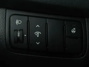 Kia  12
