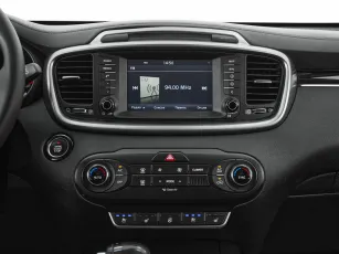 Kia  17