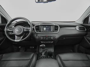 Kia  9