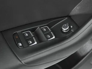 Audi  12