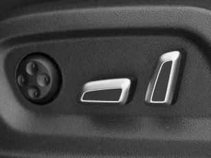 Audi  13
