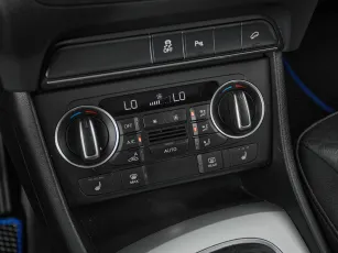 Audi  17