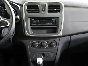 Renault  8