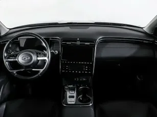 Hyundai  12