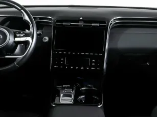 Hyundai  16