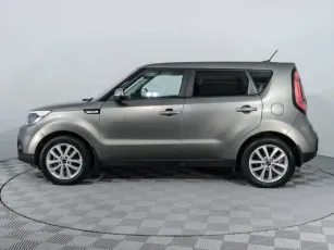 Kia  3