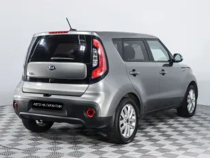 Kia  5