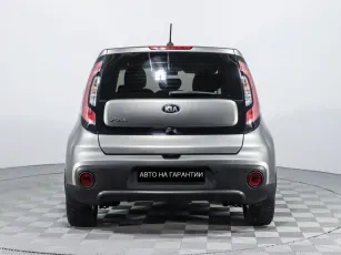 Kia  6
