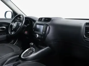 Kia  7