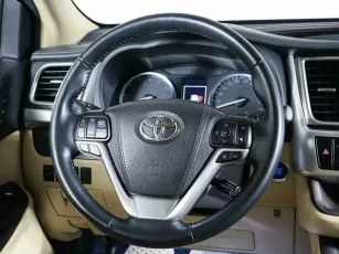 Toyota  11