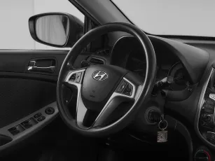 Hyundai  10