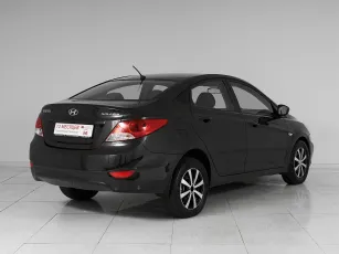 Hyundai  6