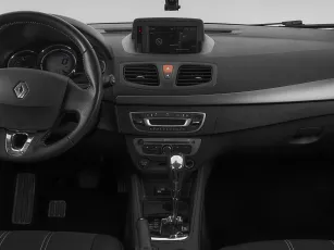 Renault  13