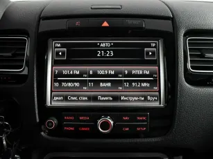 Volkswagen  9