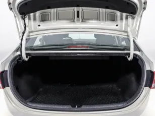 Hyundai  10