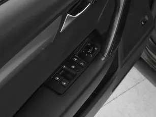Volkswagen  13